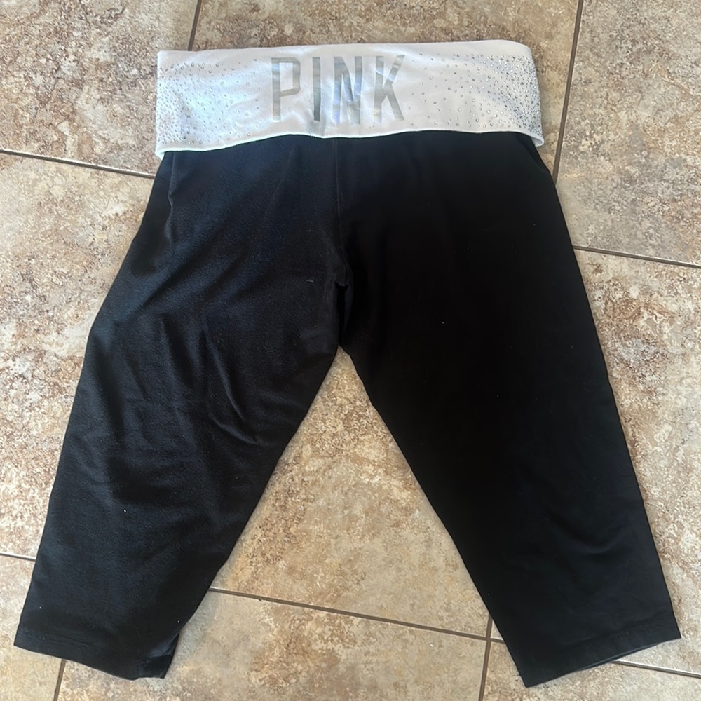Women’s PINK yoga capris